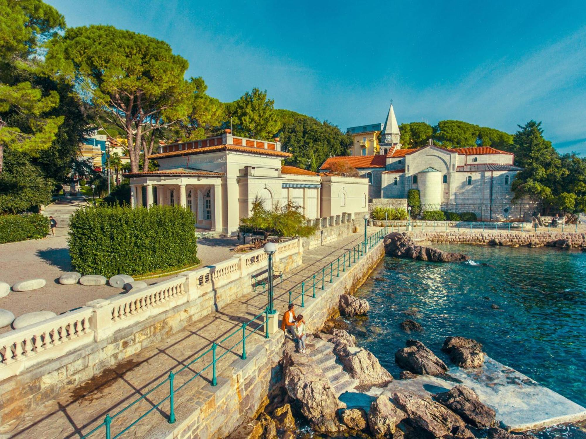 Amadria Park Hotel Royal Opatija Exteriör bild