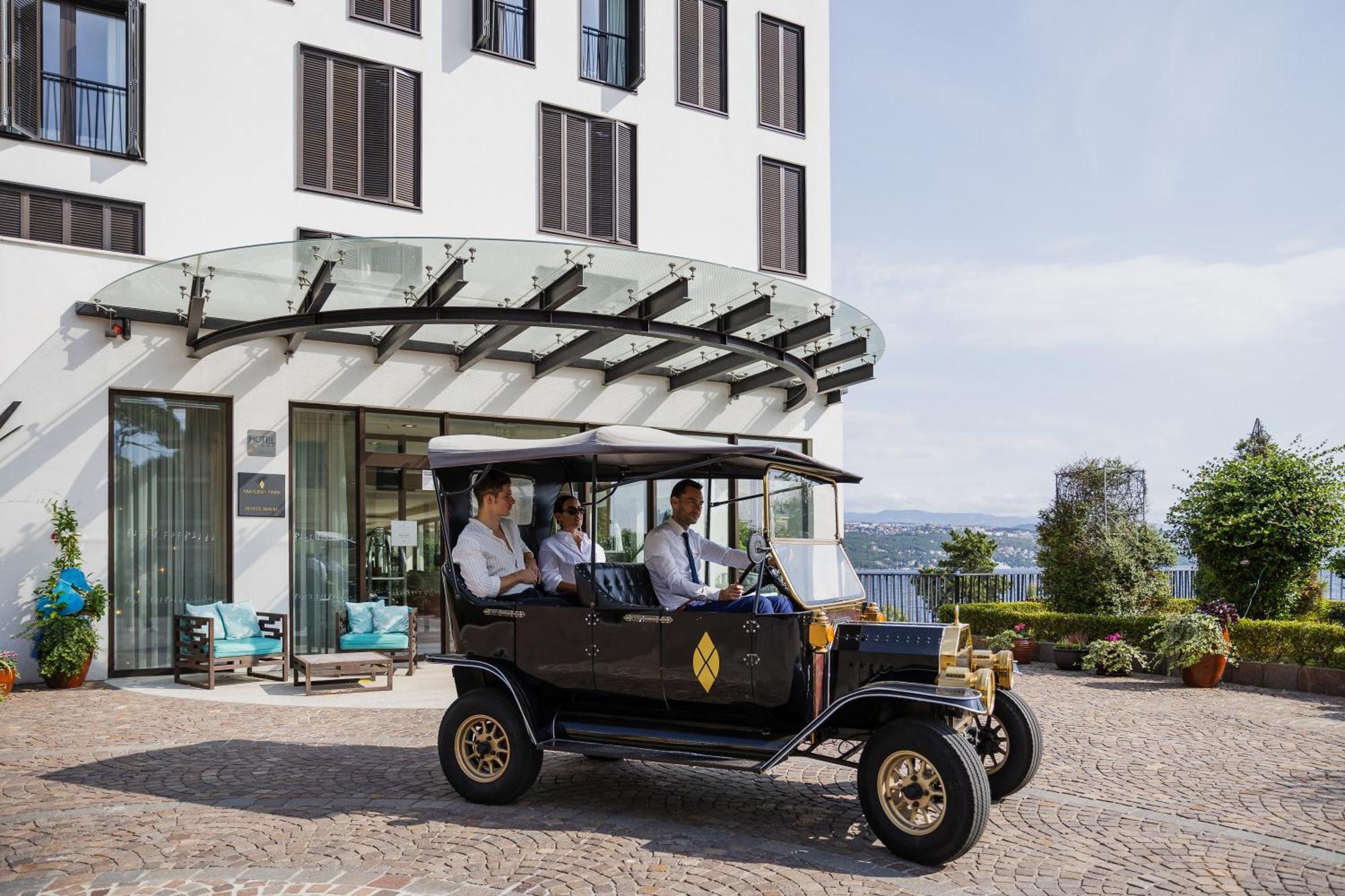 Amadria Park Hotel Royal Opatija Exteriör bild